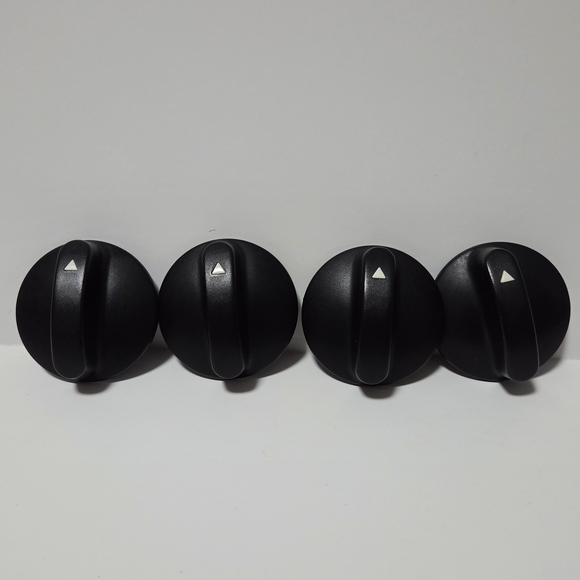 4 Black Whirlpool Stove Range Burner Knobs - Picture 1 of 5